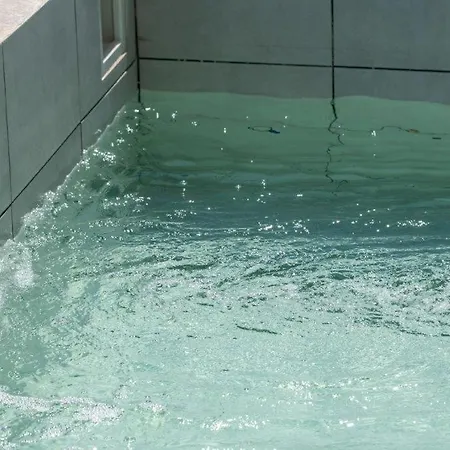 호텔 Irena Residences