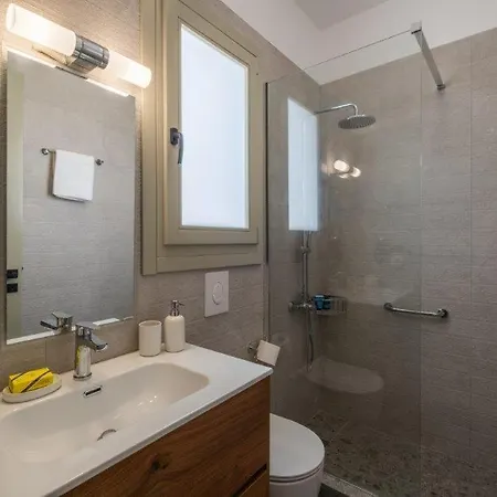 Irena Residences Hotel